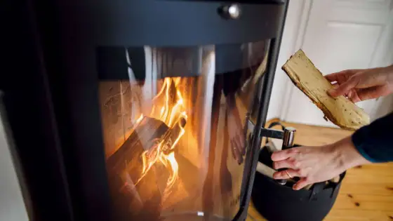 Rost am Kaminofen? Ursachen erkennen und sicher handeln